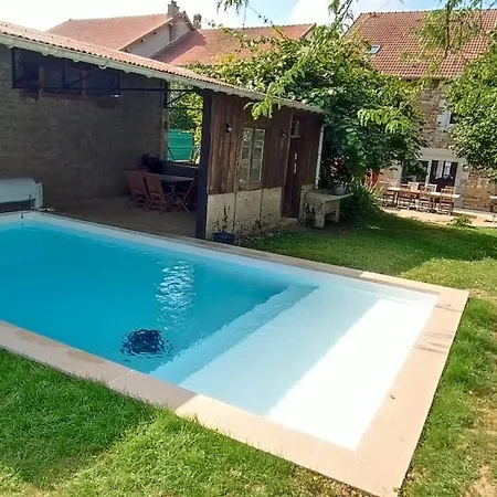 Maison De Famille Entiere, 4 Chambres, 10 Couchages, Piscine Selon Periode