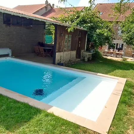 Maison De Famille Entiere, 4 Chambres, 10 Couchages, Piscine Selon Periode Casa de Férias *