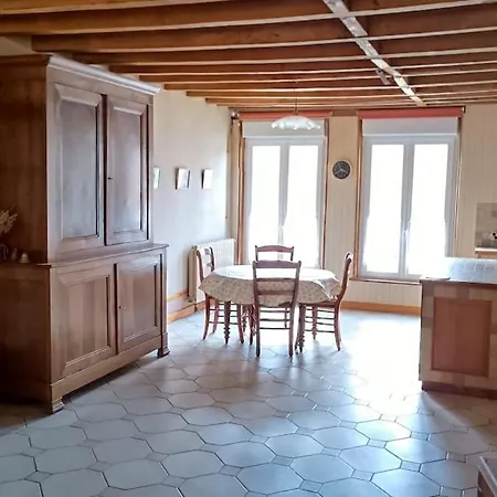 Maison De Famille Entiere, 4 Chambres, 10 Couchages, Piscine Selon Periode