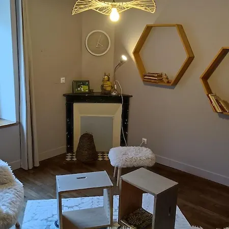 Maison De Famille Entiere, 4 Chambres, 10 Couchages, Piscine Selon Periode בית נופש Le Chesne (Ardennes)