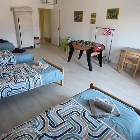 Maison De Famille Entiere, 4 Chambres, 10 Couchages, Piscine Selon Periode בית נופש