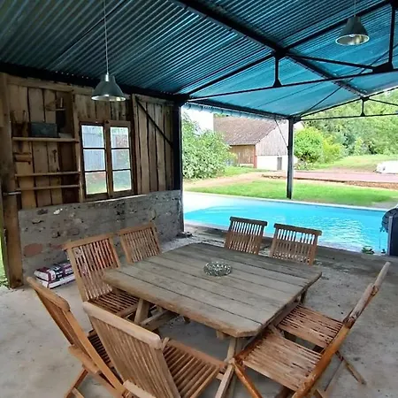 Maison De Famille Entiere, 4 Chambres, 10 Couchages, Piscine Selon Periode Casa de Férias *