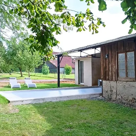 Maison De Famille Entiere, 4 Chambres, 10 Couchages, Piscine Selon Periode Le Chesne (Ardennes)