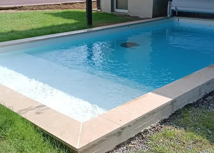 Maison De Famille Entiere, 4 Chambres, 10 Couchages, Piscine Selon Periode Feriehus *