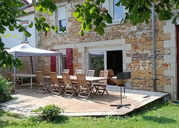 Maison De Famille Entiere, 4 Chambres, 10 Couchages, Piscine Selon Periode
