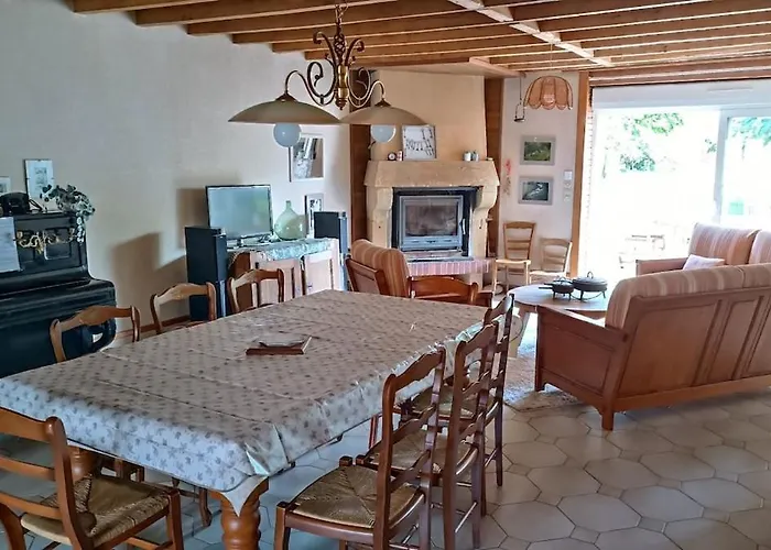 Maison De Famille Entiere, 4 Chambres, 10 Couchages, Piscine Selon Periode Feriehus Le Chesne (Ardennes)