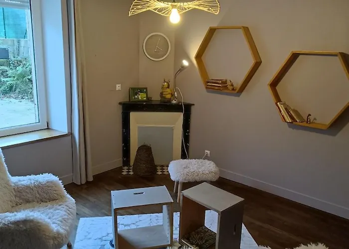 Maison De Famille Entiere, 4 Chambres, 10 Couchages, Piscine Selon Periode Feriehus Le Chesne (Ardennes)