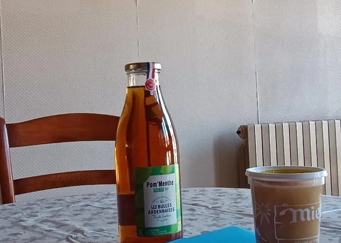 Maison De Famille Entiere, 4 Chambres, 10 Couchages, Piscine Selon Periode Le Chesne (Ardennes)